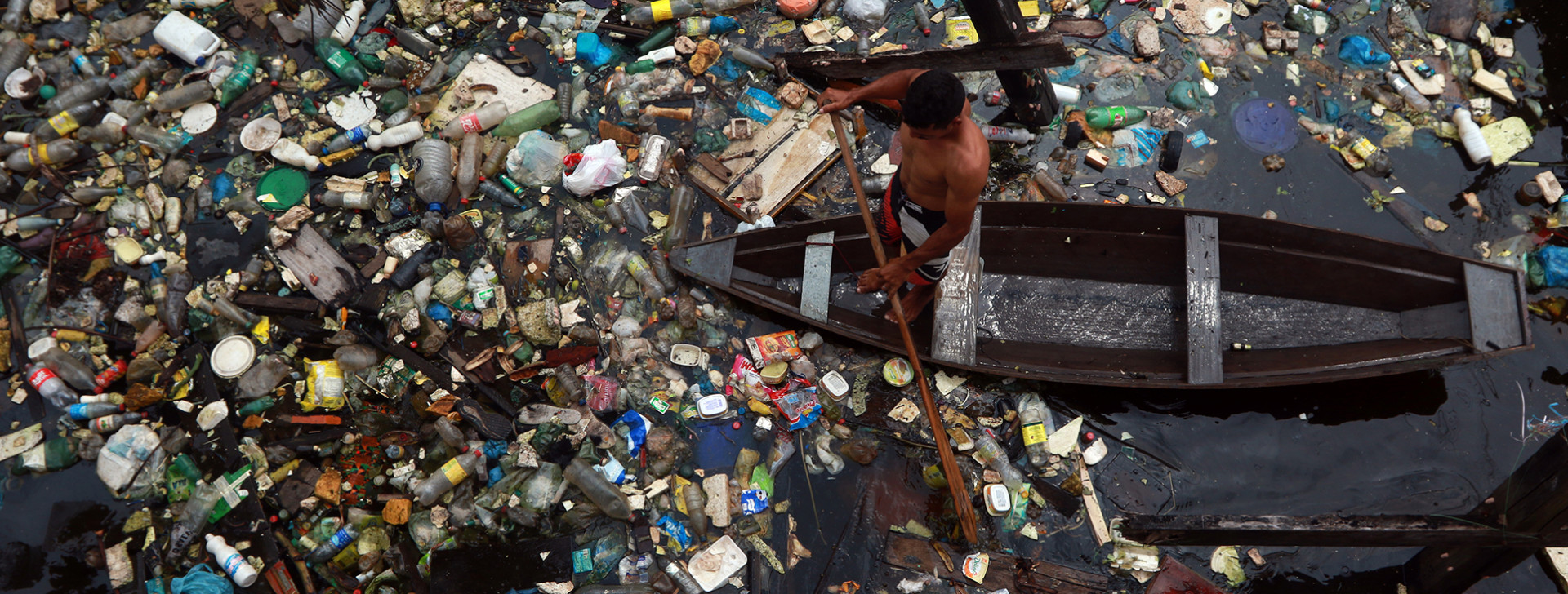 ONU: mundo joga um caminhão de lixo, por minuto, nos oceanos