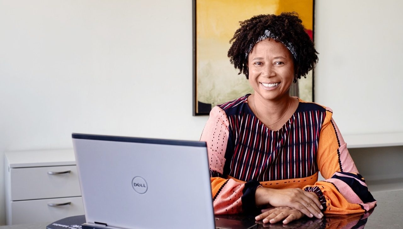 Preconceito cultural: candidatos brancos têm duas vezes mais chances que os negros de serem eleitos deputados