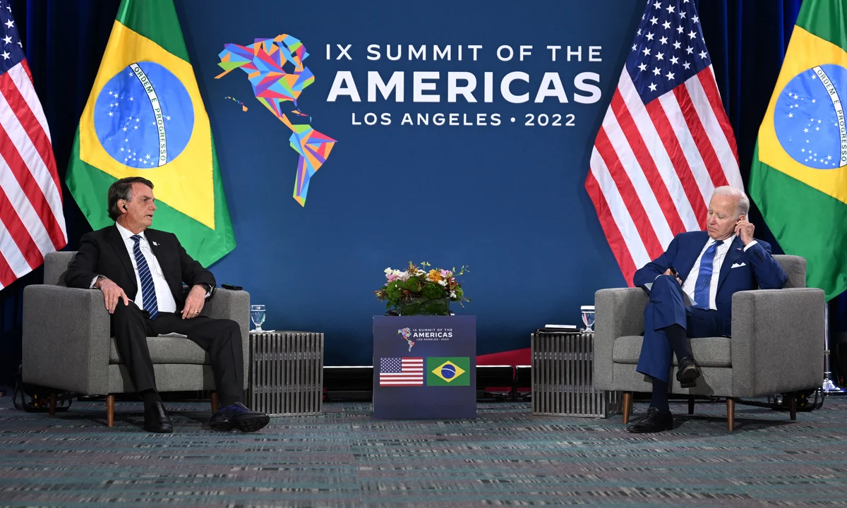 Bolsonaro fala que preserva Amazônia e deseja ‘eleições limpas’ em encontro com Joe Biden
