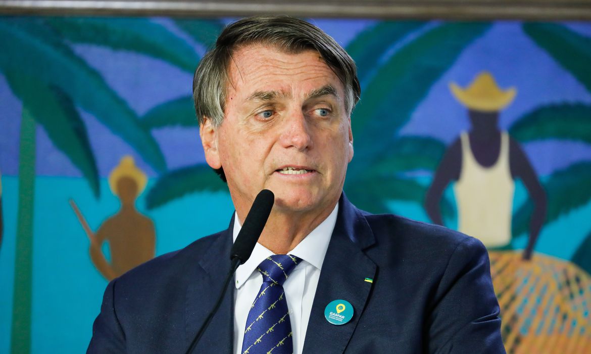 Bolsonaro diz que vai propor à Câmara CPI para investigar Petrobras