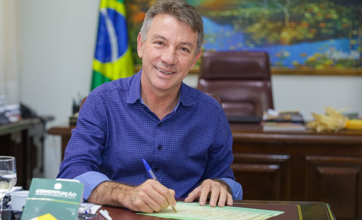 Governador de Roraima não paga 13º salário aos servidores seletivados do Estado