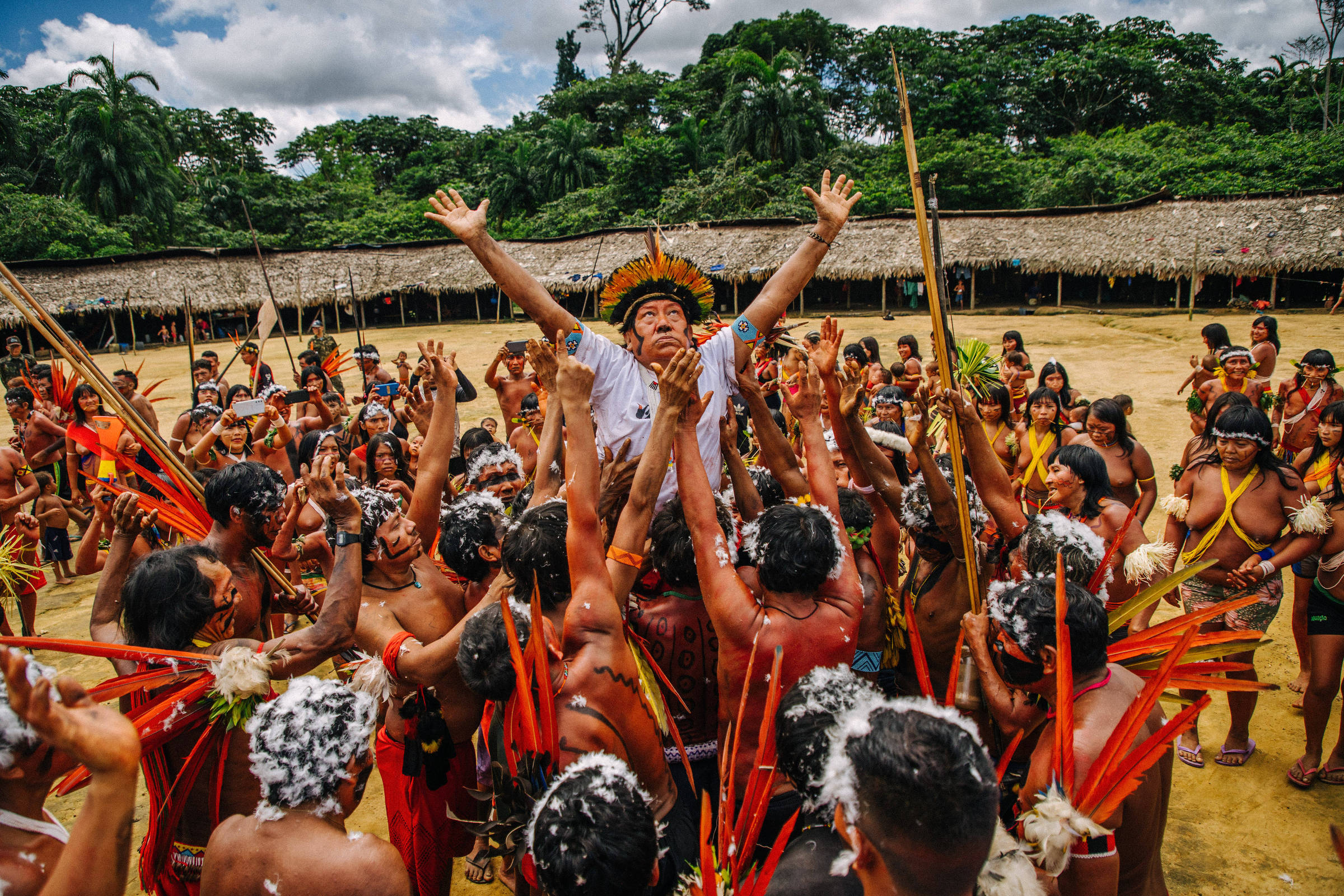 Festa de aniversário: rituais e discussão sobre ameaças marcam comemorações de 30 anos da Terra Yanomami