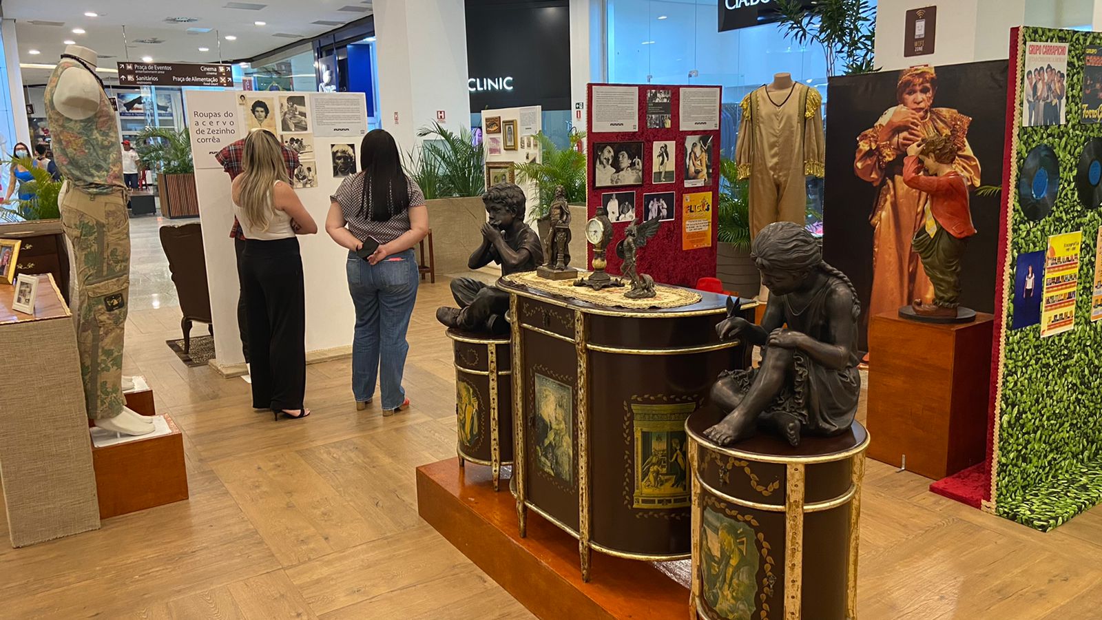 Exposição ‘Amazonas Rio da Minha Vida – A Arte de Zezinho Corrêa’; mostra conta com mais de 300 peças de acervo do artista