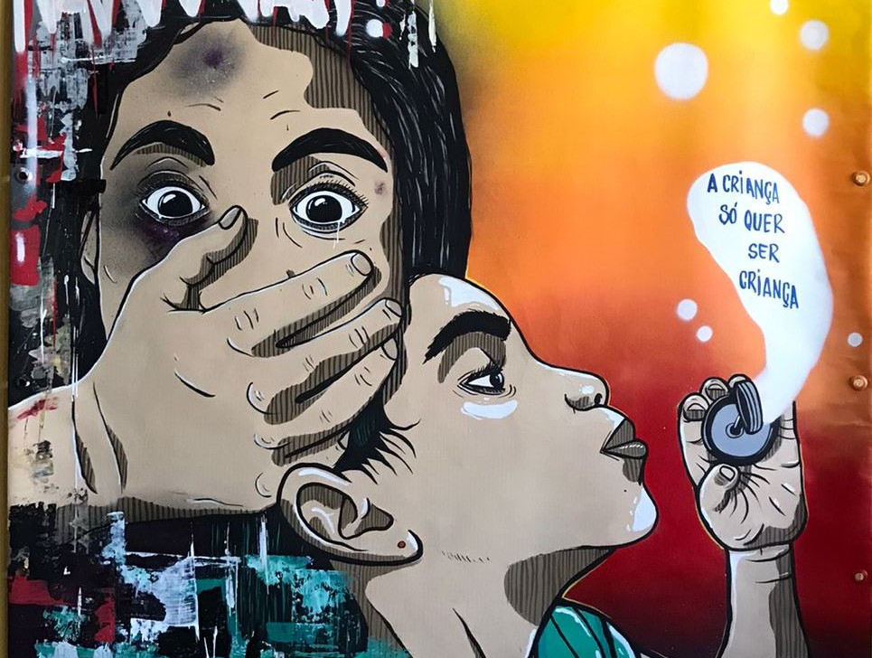 Violência contra crianças e adolescentes é retratada em exposição artística; projeto traz obras visuais de artistas amazonenses