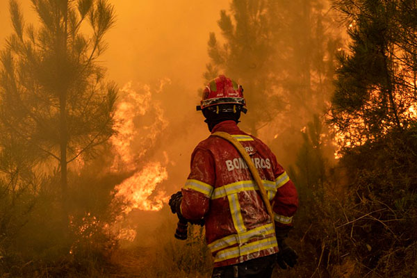 Portugal entra em ‘estado de contingência’ por conta do calor e incêndios