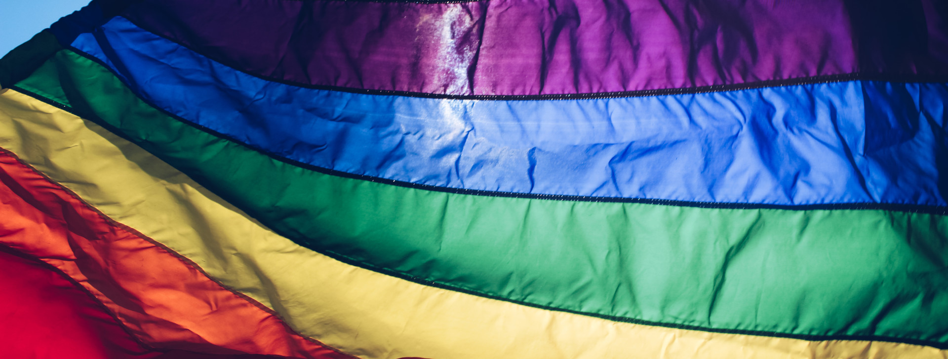 Violência contra LGBTQIAP+ no Amazonas é reflexo da ausência de políticas públicas, revela estudo