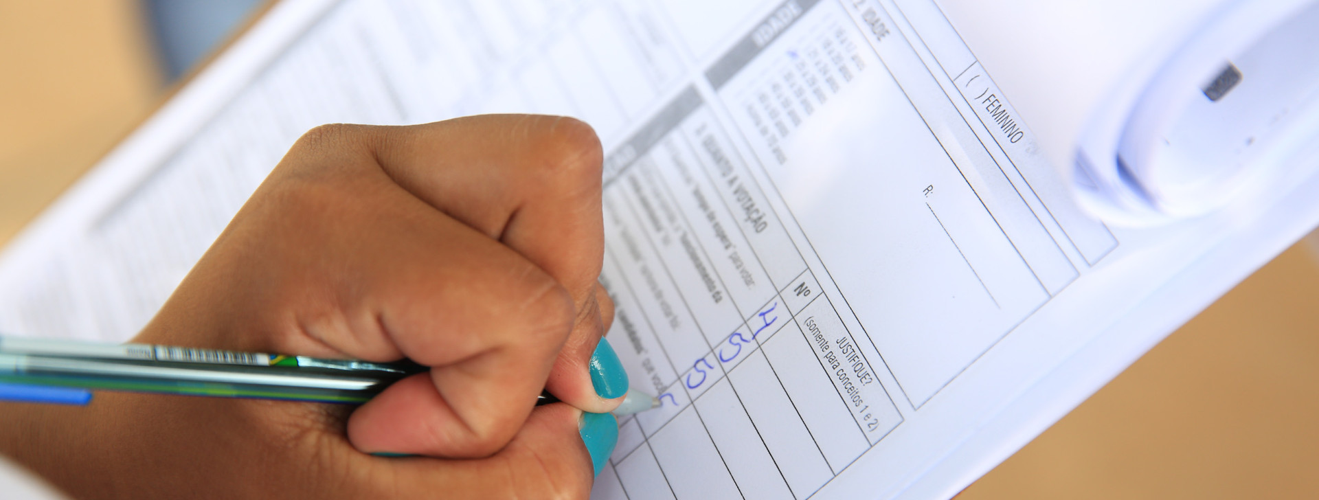 Cresce o número de brasileiros autodeclarados mais de direita que esquerda, aponta pesquisa