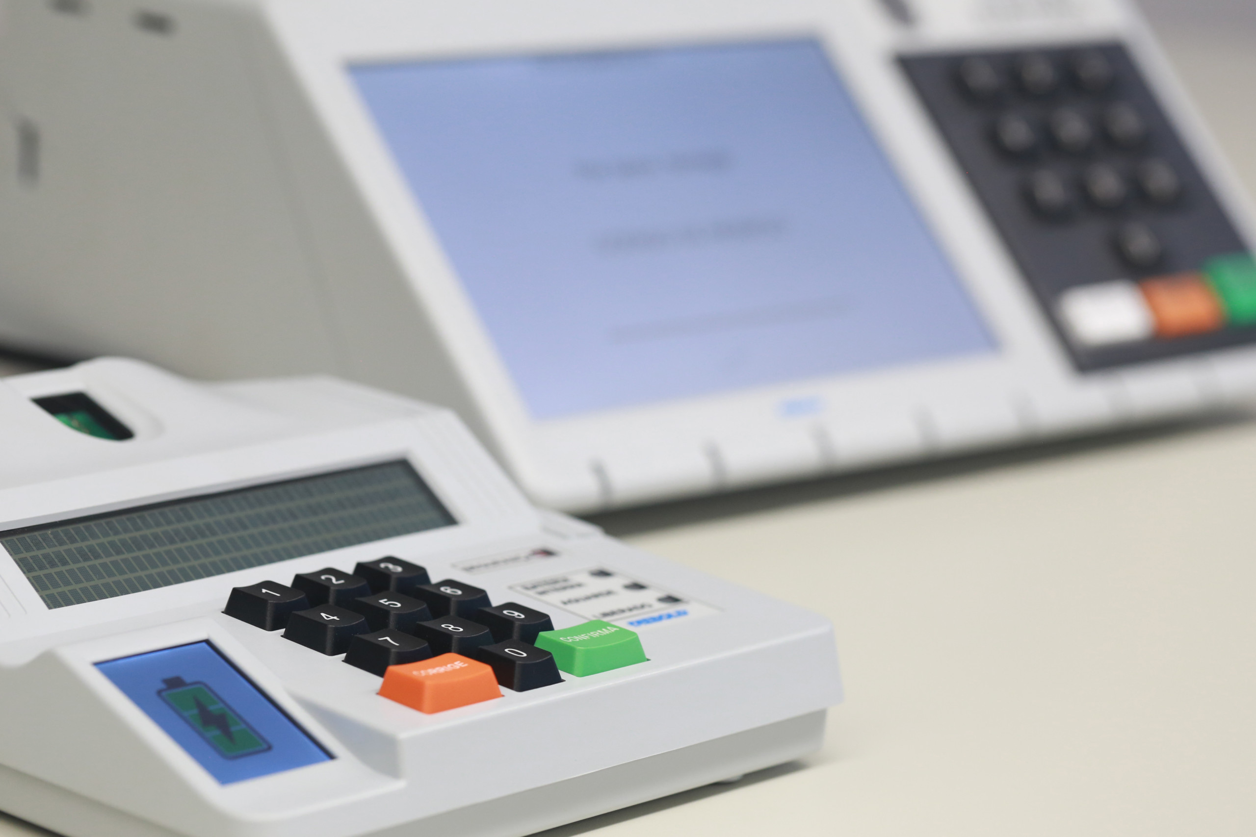 Eleições 2022: em número recorde e com maioria de mulheres, o eleitorado vai às urnas mais escolarizado