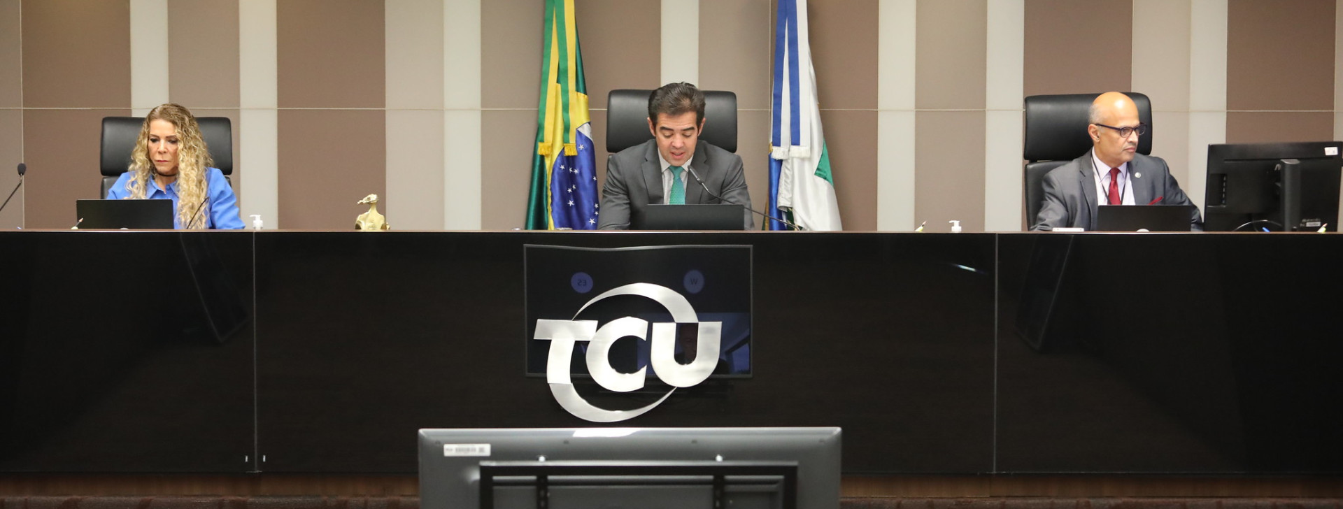 Governo Bolsonaro ignora investigação do TCU e fecha contrato de R$ 450 mi em licitação sob suspeita