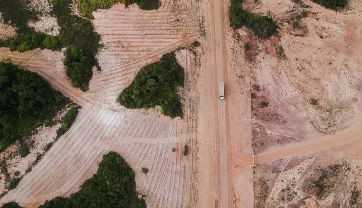 ‘Claramente possui motivação política’, afirma Observatório da BR-319 sobre emissão de licença pelo Ibama