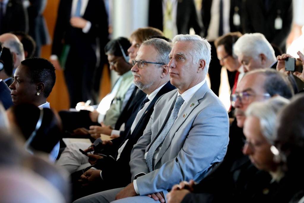 Embaixada americana diz que EUA confia em instituições brasileiras e eleições são modelo