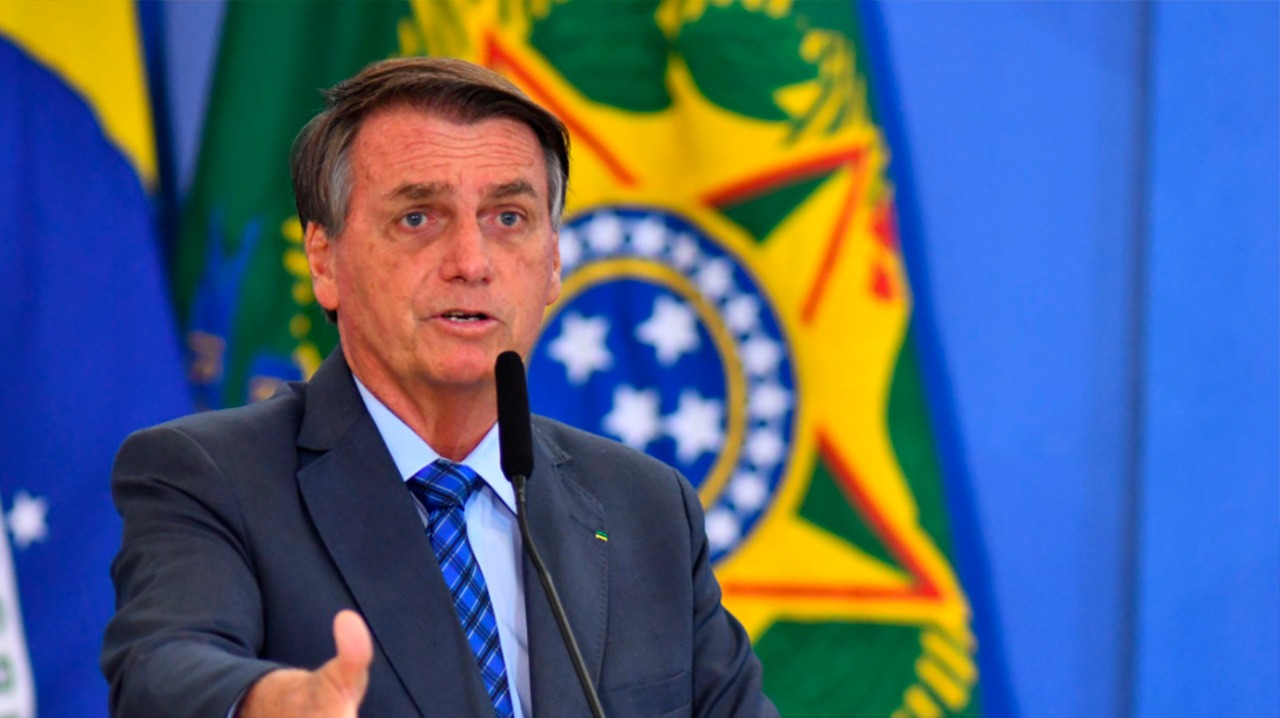 Bolsonaro cometeu abusos graves de poder,  passíveis de cassação e impeachment, em fala a embaixadores