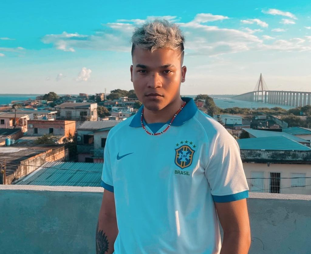 Criador de página que une literatura com funk, influencer do AM mostra olhar da periferia em evento em SP