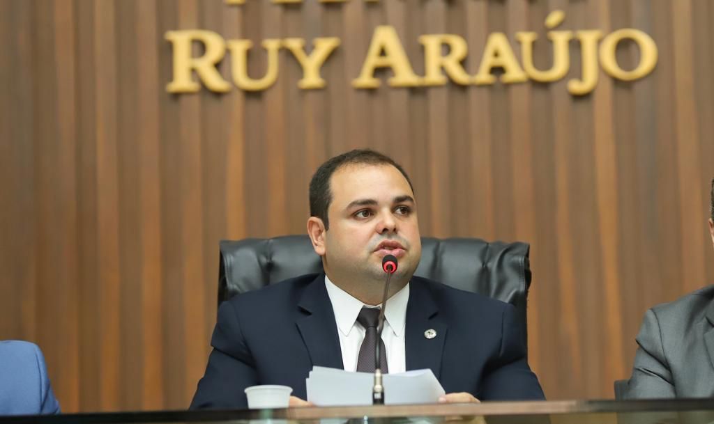 Projeto de Lei do presidente da Aleam que promove atenção à depressão infantojuvenil é aprovado na Casa