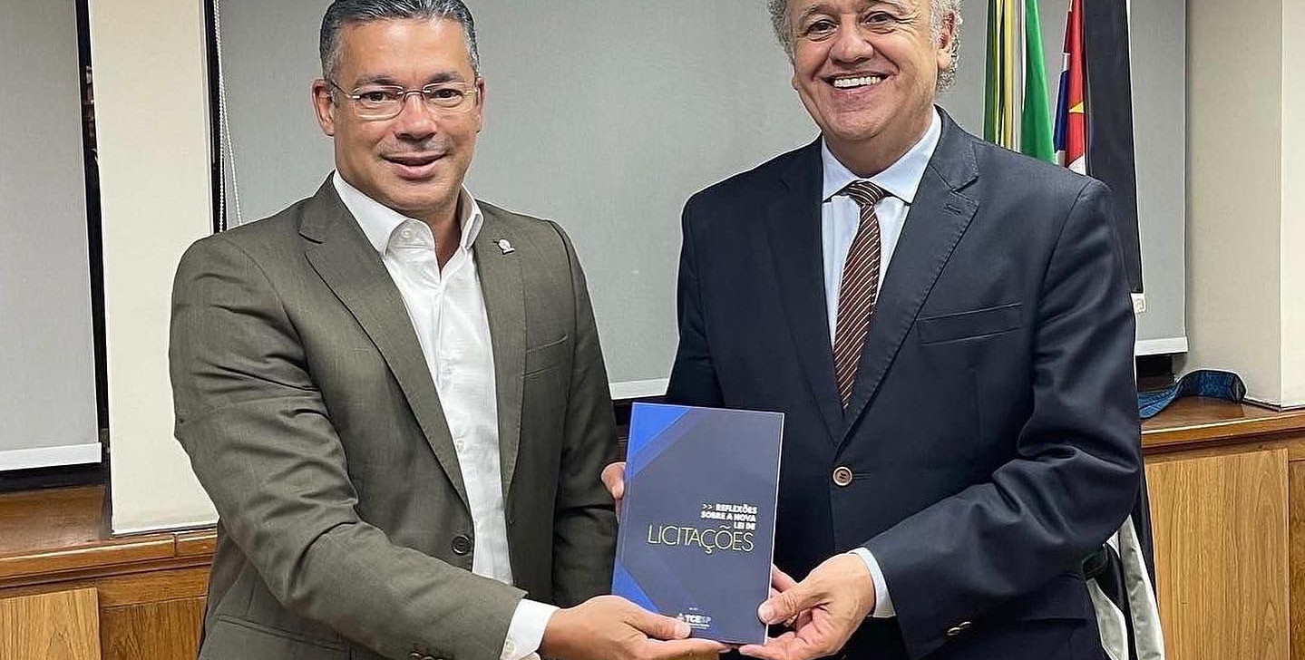 Ouvidor-geral do TCE-AM visita Tribunais de Contas de São Paulo