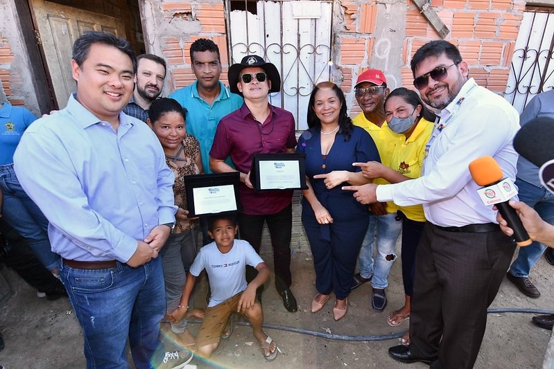Prefeitura de Manaus cumpre compromisso de campanha e leva água para comunidade Coliseu, no Jorge Teixeira