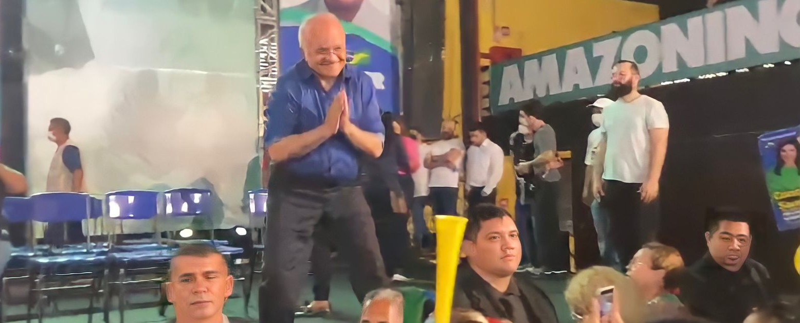 Preso por corrupção, José Melo agradece a Deus em convenção que oficializou Amazonino candidato