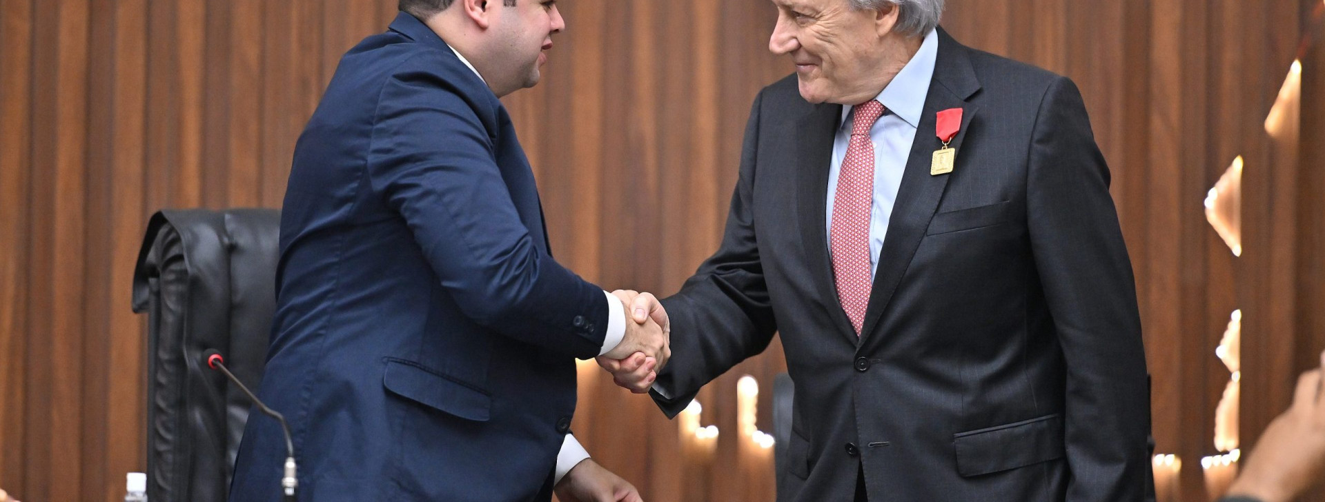 Ministro Ricardo Lewandowiski recebe Medalha Ruy Araújo na Assembleia Legislativa do AM