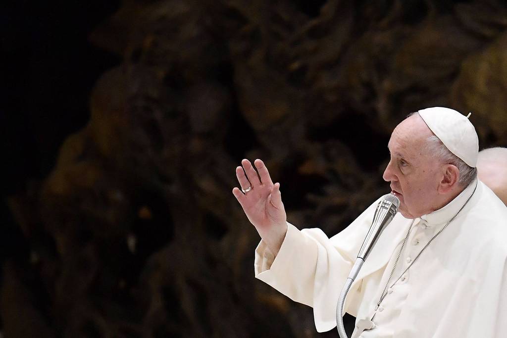 Sob rumores de renúncia do papa Francisco, novos cardeais reafirmam legado de reformas