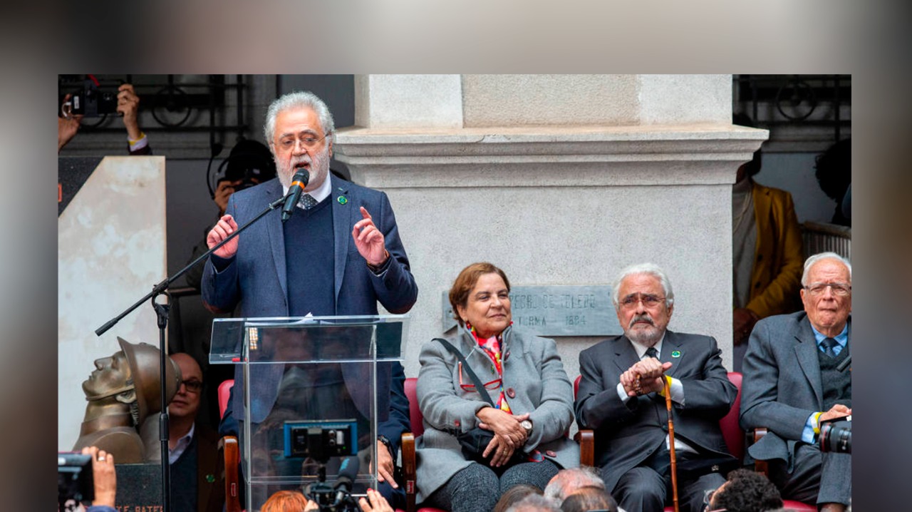 Ato em defesa da democracia deve virar livro a ser lançado em setembro; grupo pretende continuar após eleições