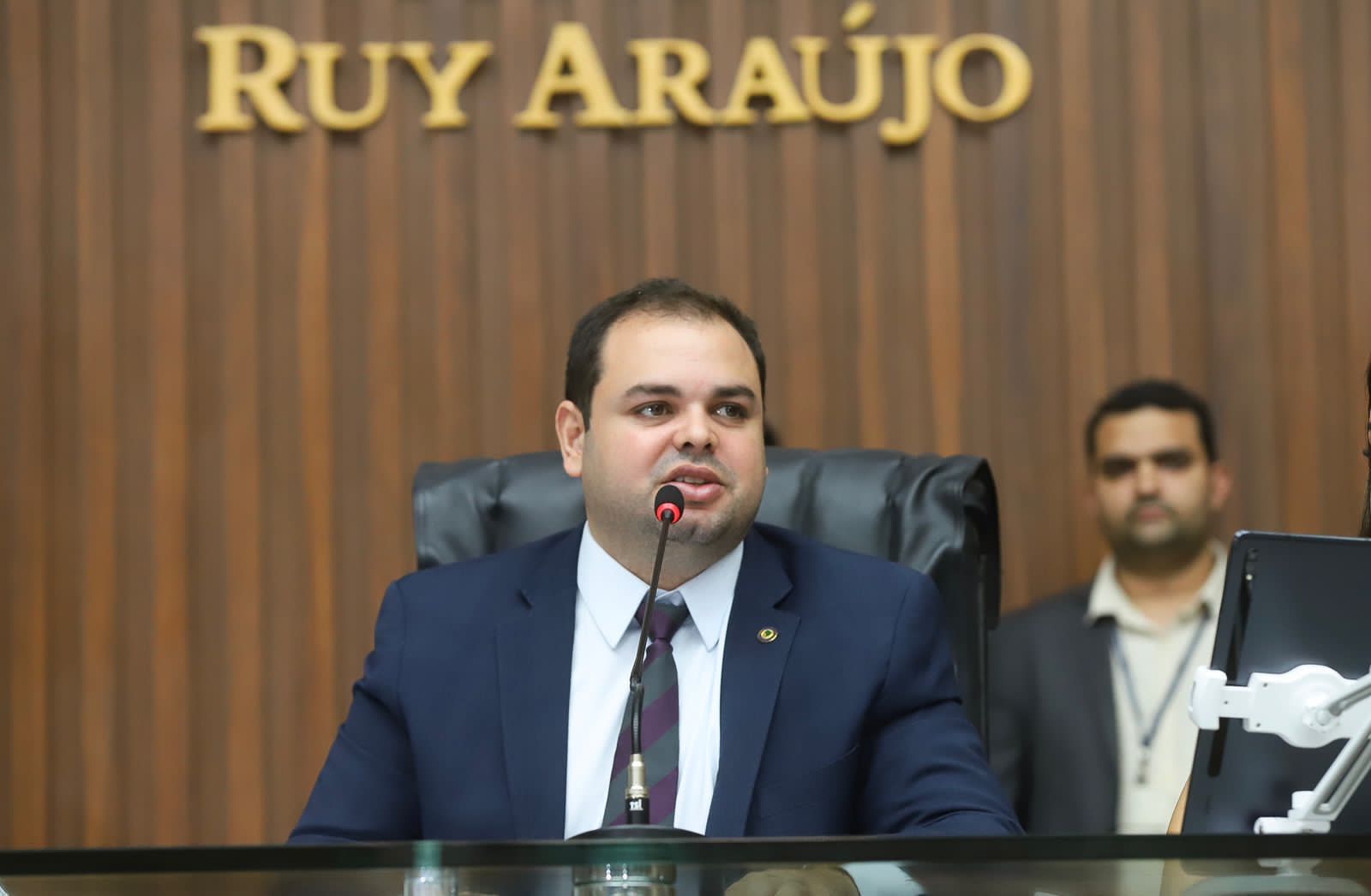 Presidente da Aleam reabre os trabalhos presenciais do segundo semestre na Casa Legislativa