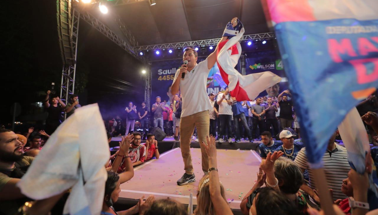 Wilson Lima inicia campanha pelo interior do AM e reúne mais de 10 mil pessoas em Parintins