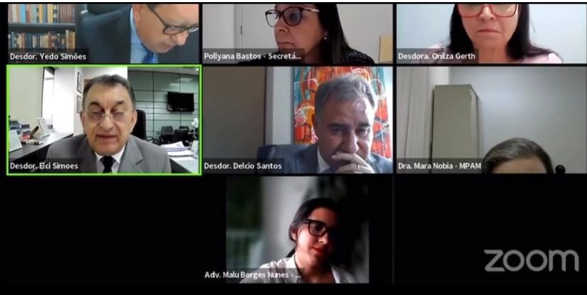 ‘Falta de empatia’, dizem advogadas sobre desembargador chamar atenção por barulho de bebê; ‘tempestade em copo d’àgua’, rebate o magistrado