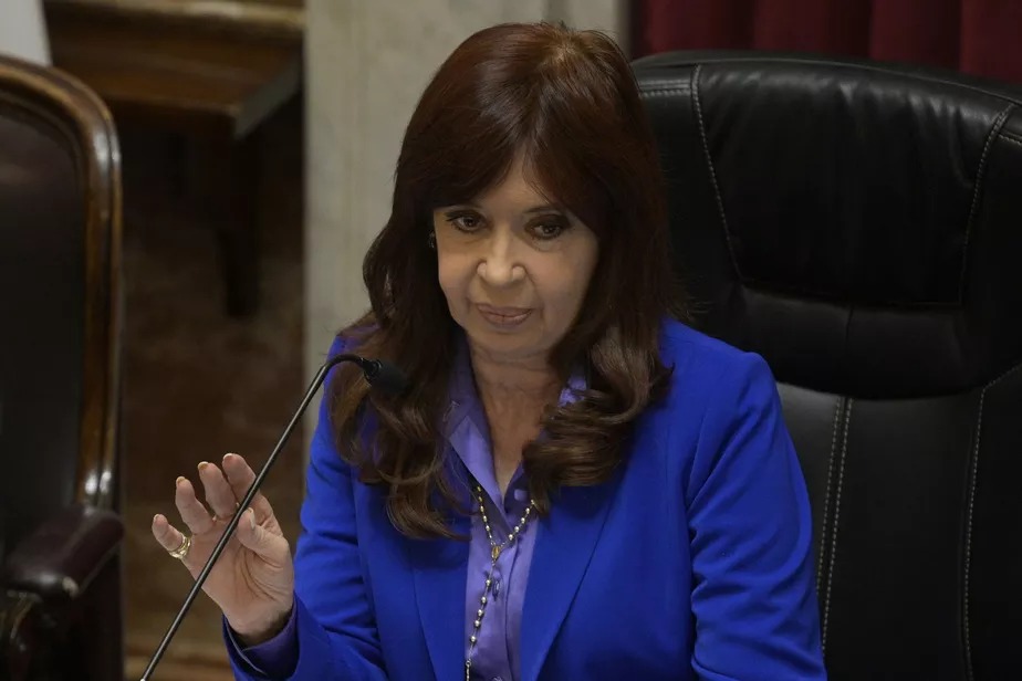 Na Argentina, Ministério Público pede 12 anos de prisão para a vice-presidente Cristina Kirchner
