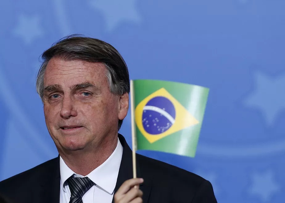 Rejeição de Bolsonaro diminui chance de atual presidente se reeleger, segundo Ideia