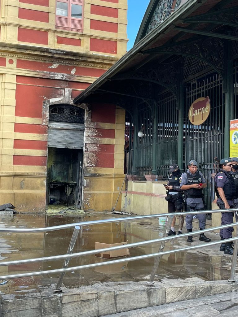 Em Manaus, terceira vítima de incêndio em casa lotérica morre após dez dias internada em hospital