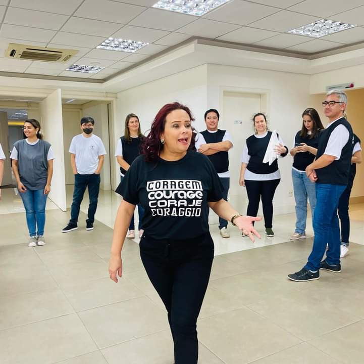 ‘Capacitações e bons líderes asseguram a fluidez de um ambiente de trabalho mais saudável e acolhedor’, afirma especialista