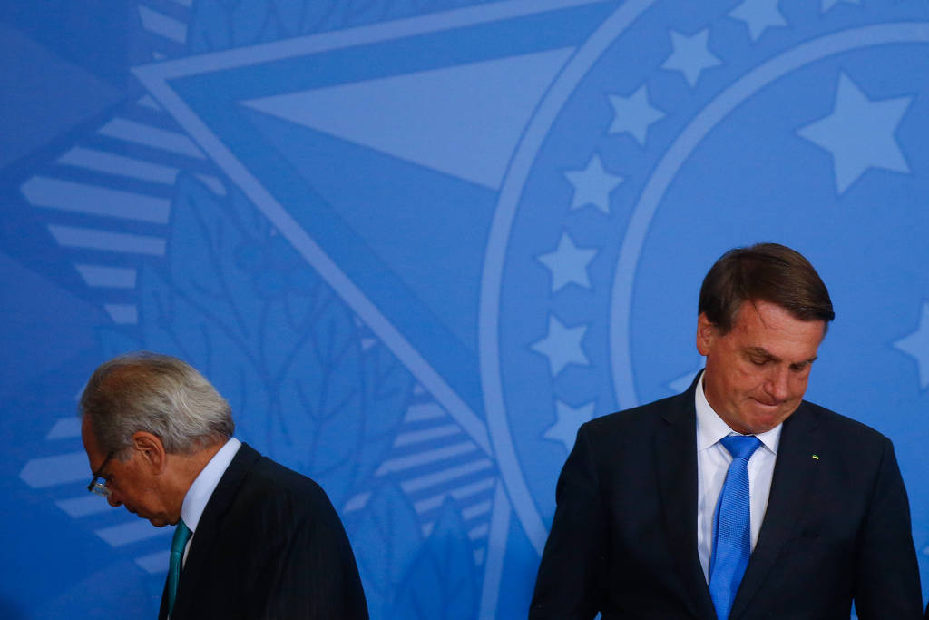 Bolsonaro deixa Brasil mais endividado e com fatura de gastos estagnada para 2023