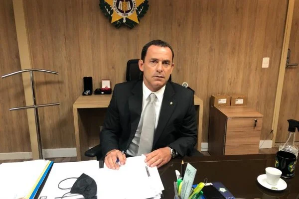 Ex-secretário de Polícia Civil Allan Turnowski é preso por organização criminosa e envolvimento com o jogo do bicho