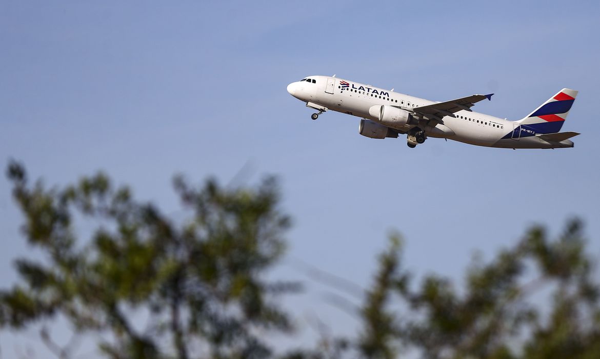 Latam terá que prestar esclarecimentos por descumprir política de acessibilidade em voos