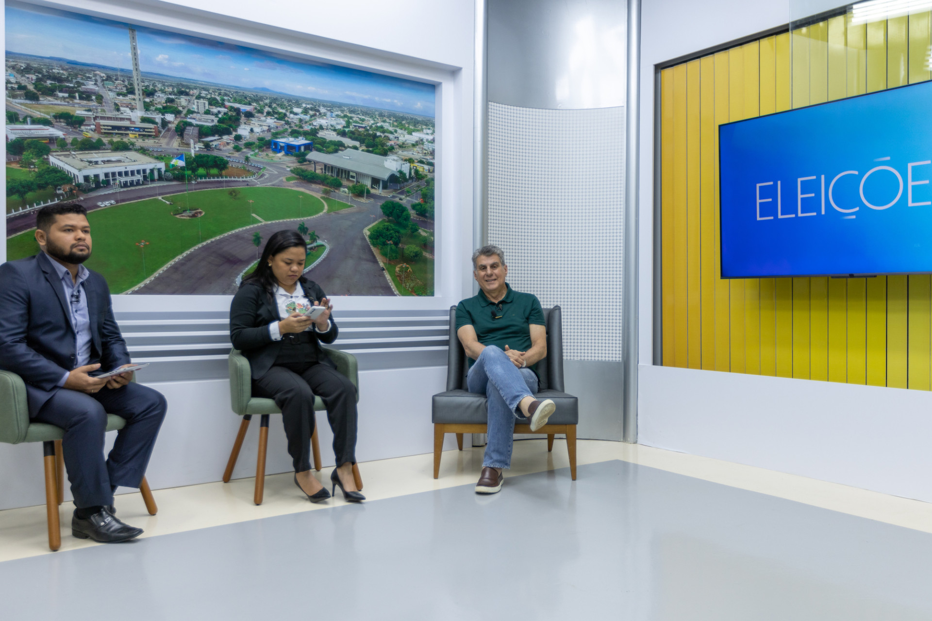 ‘Temos que gerar empregos em RR’, defende candidato ao Senado Romero Jucá em sabatina à emissora de TV local