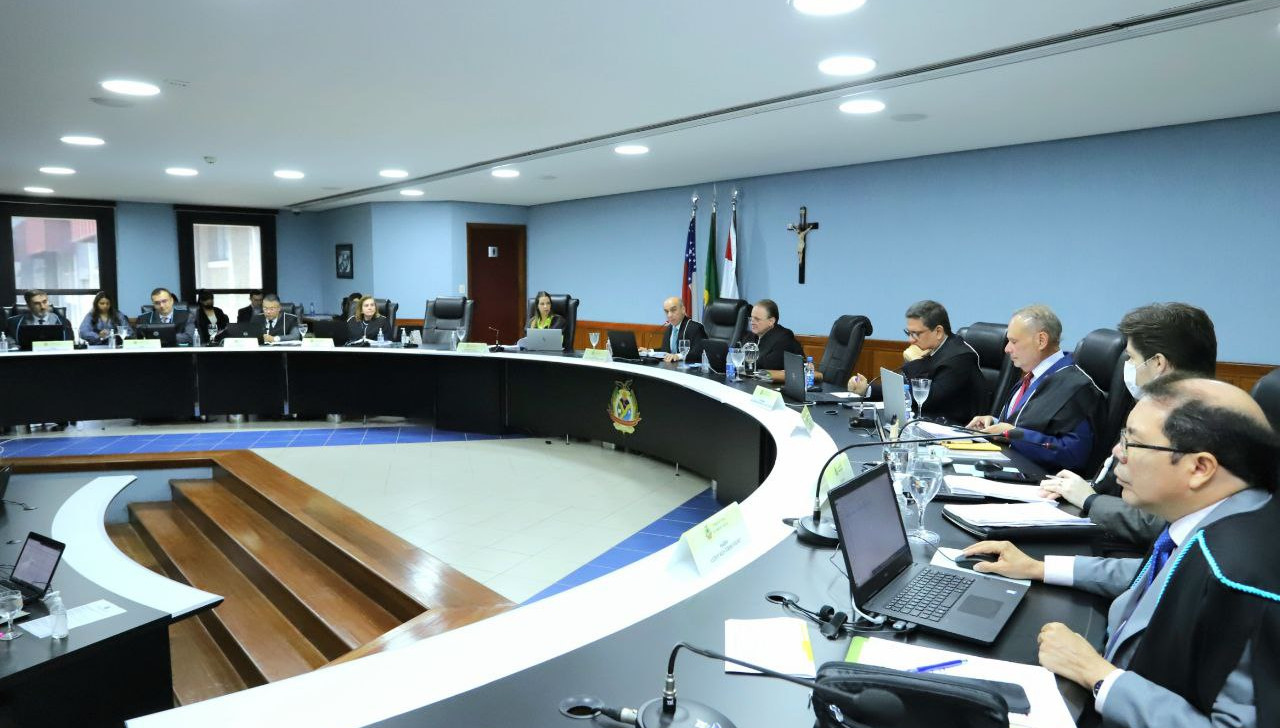 Ex-presidente da Amazonastur na gestão Amazonino é multado pelo TCE-AM em R$ 400 mil por irregularidades