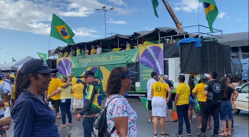 Durante o discurso, os manifestantes proferiram palavras de ordem contra os ministros do STF (Gabriel Abreu/Revista Cenarium)