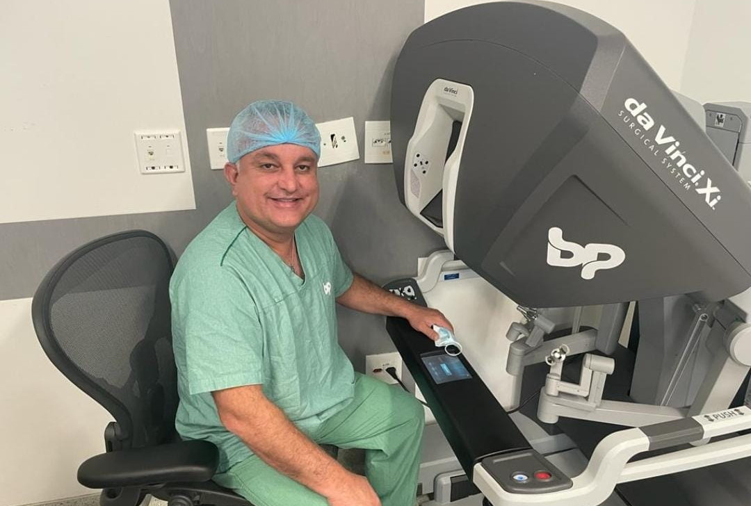 Cooperação técnica entre médicos vai permitir cirurgia robótica urológica em pacientes de Manaus