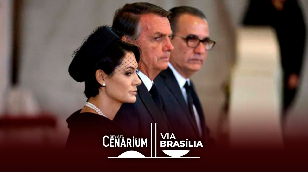 Campanha de Bolsonaro avalia ida a Londres como positiva, enquanto TSE vê erro no discurso