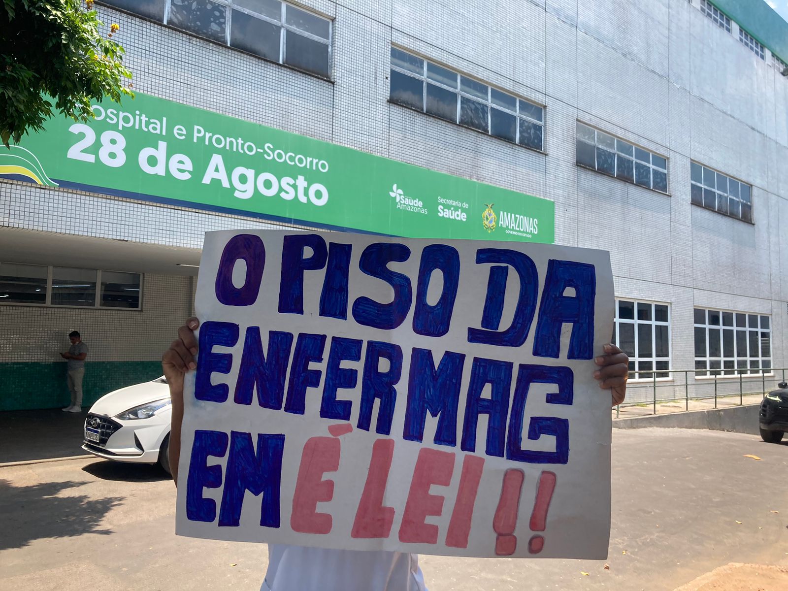‘Falta de respeito’: em Manaus, enfermeiros voltam a protestar contra suspensão de piso salarial pelo STF
