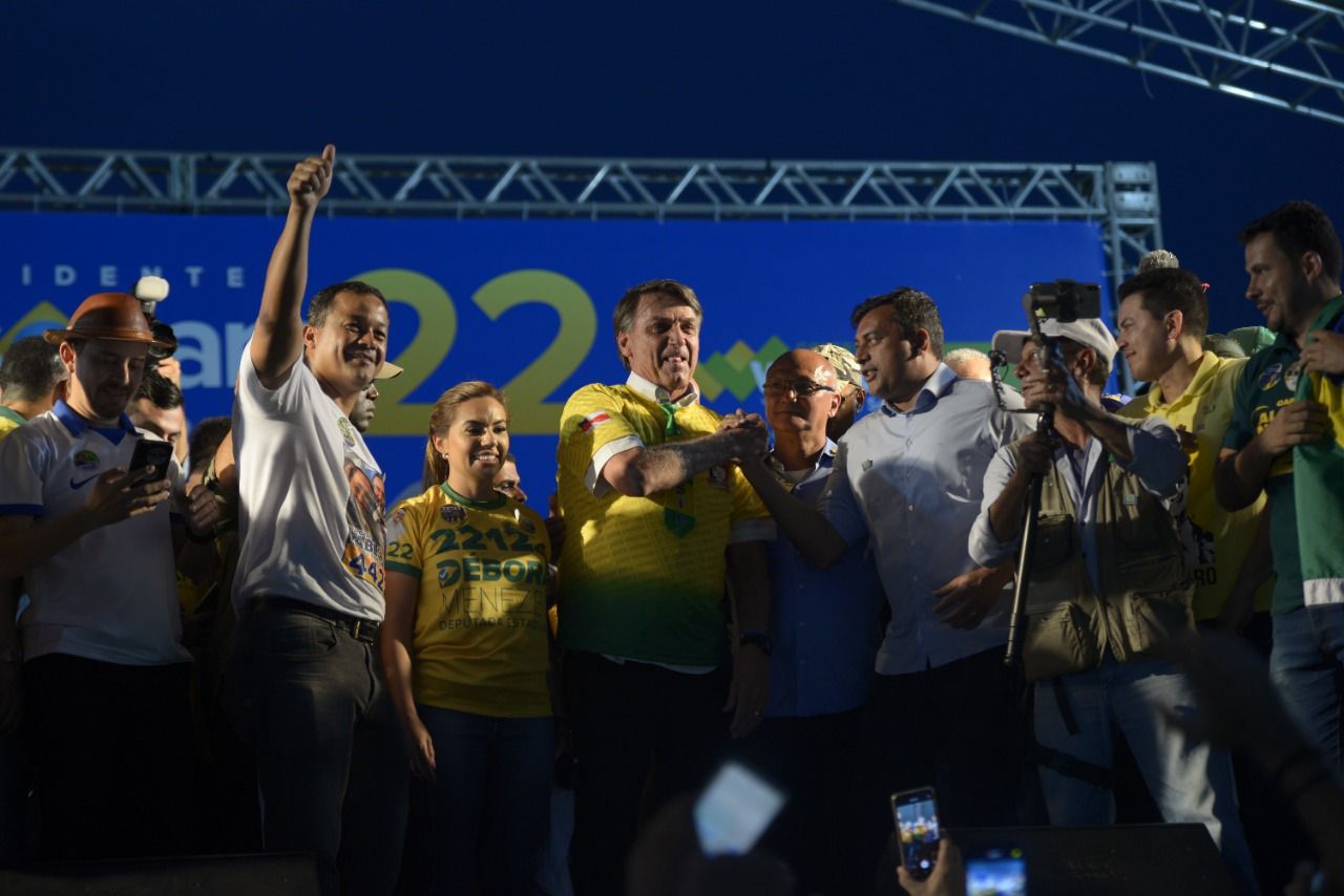 Em Manaus, Bolsonaro declara apoio à reeleição do governador do AM, Wilson Lima
