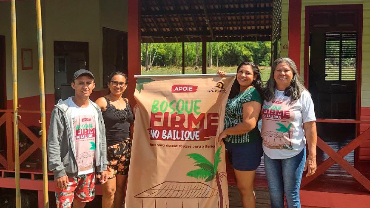 No Amapá, coletivo luta pela reconstrução de escola que desmoronou com erosão de margem de rio