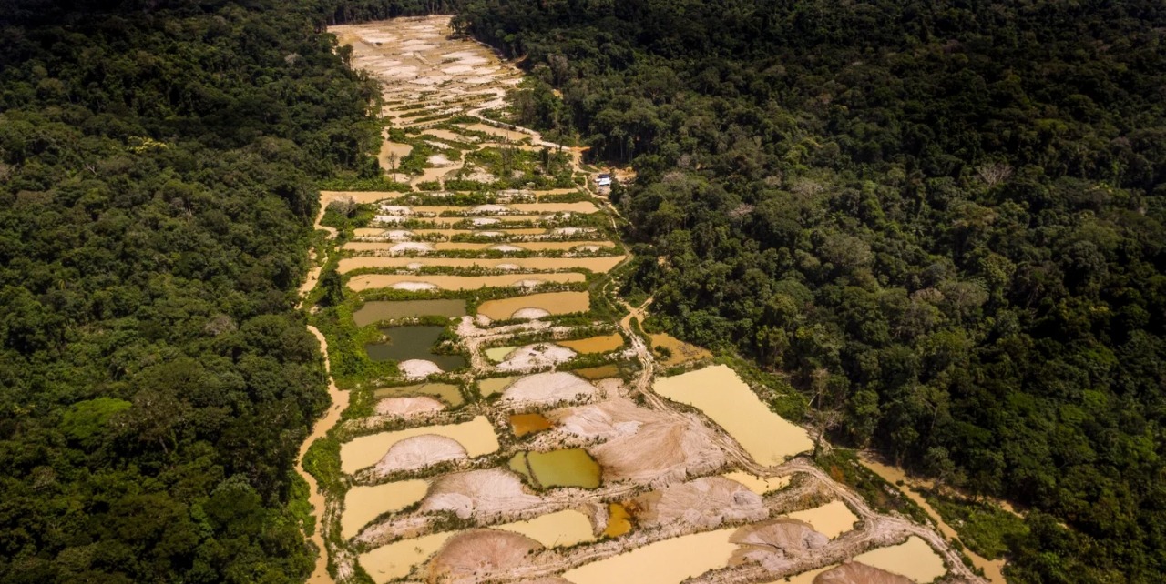 Garimpo de ouro na região do Alto Tapajós, na Amazônia paraense (Gustavo Basso/National Geographic Brasil)