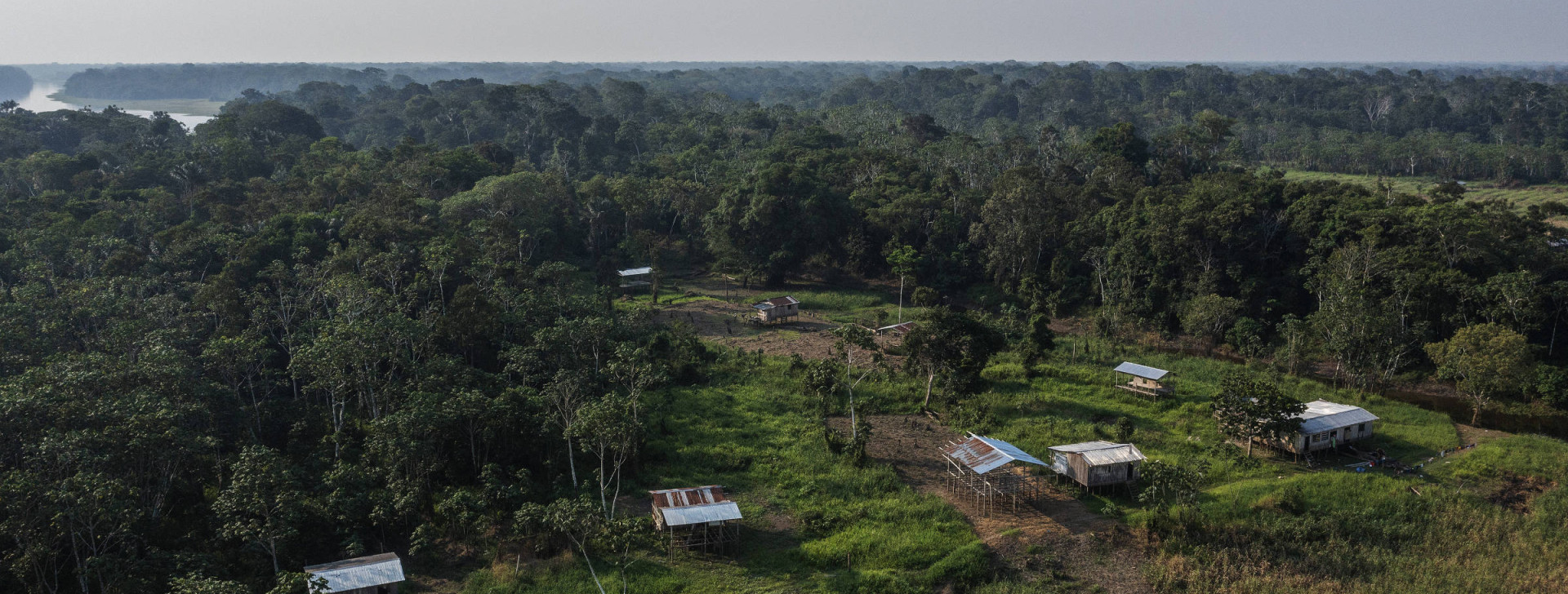 No AM, indígenas abandonam comunidade tradicional após normalização da entrada de invasores