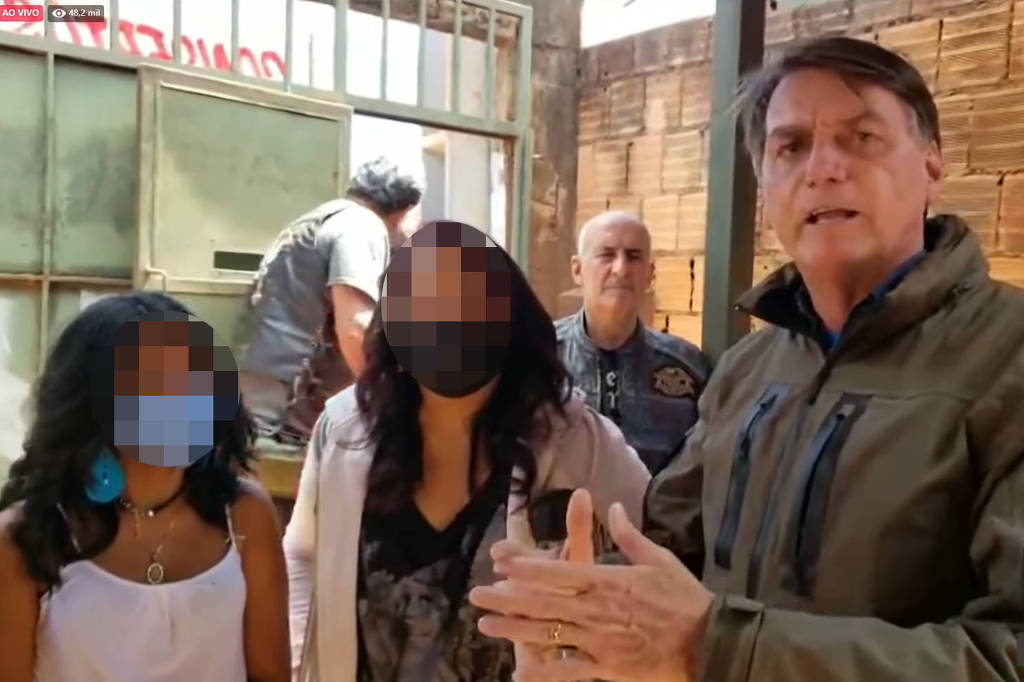 Venezuelana nega que crianças estariam ‘arrumadas para ganhar a vida’ durante visita de Bolsonaro a abrigo