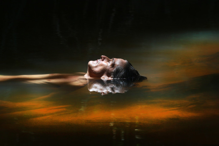 Água Branca: último igarapé limpo de Manaus resiste ao avanço da urbanização