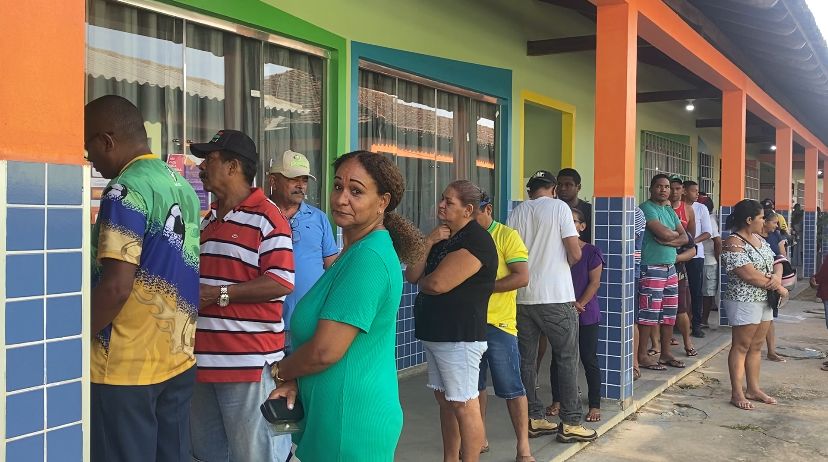 Em Roraima, filas marcam o início da votação no maior colégio de Boa Vista
