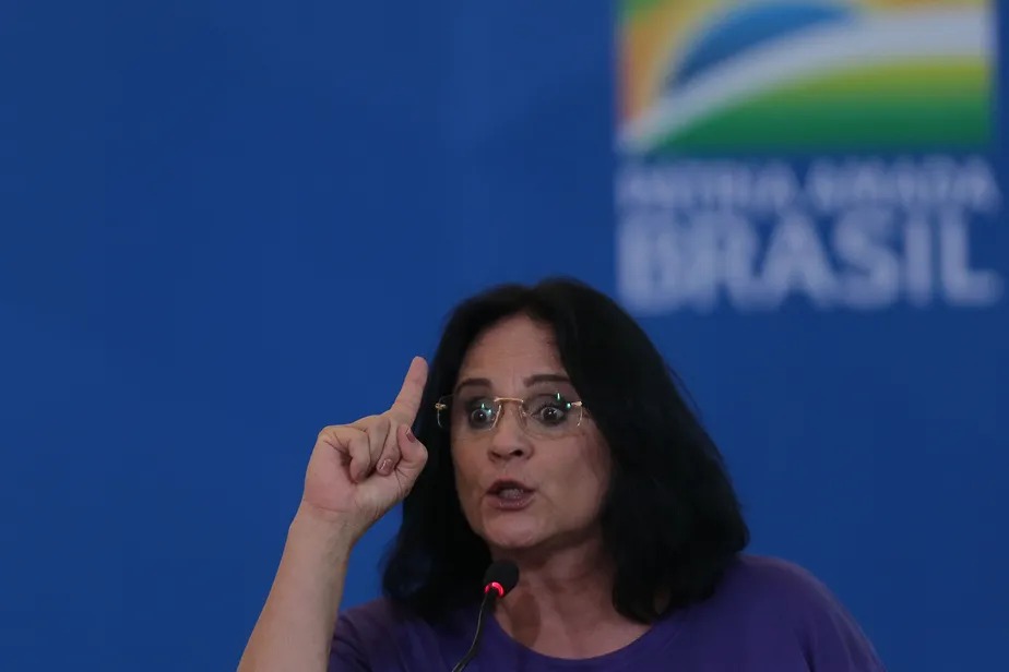 Direita extremista ganha força no Congresso em meio ao futuro incerto sobre democracia no País