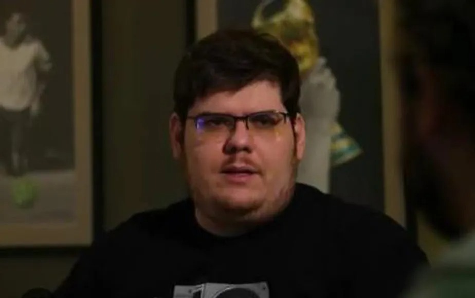 Casimiro critica montagem publicada por Flávio Bolsonaro e reafirma voto em Lula: ‘Dia 30 meu voto é 13’