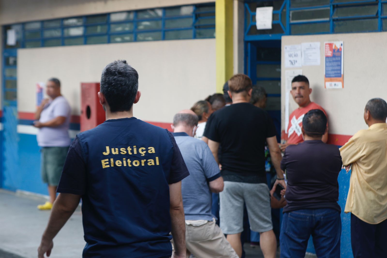 Com apelos dos candidatos e transporte público gratuito, abstenção cai em 15 Estados no segundo turno